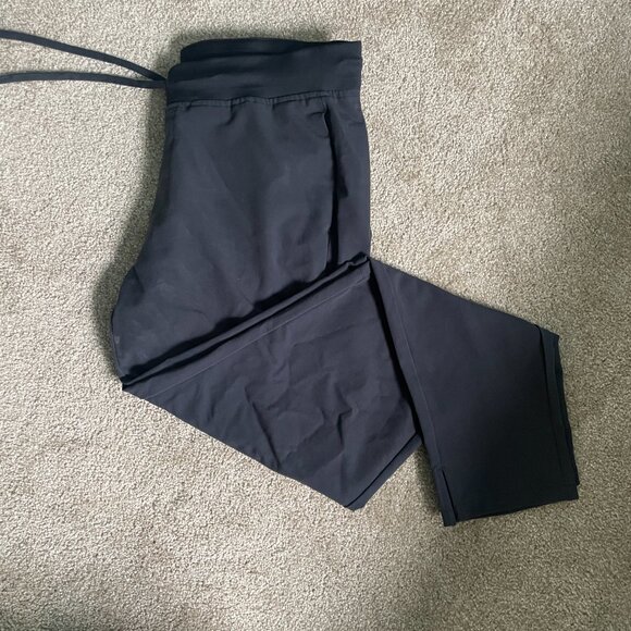 Mandala W Gray Scrub Set - Picture 5 of 7